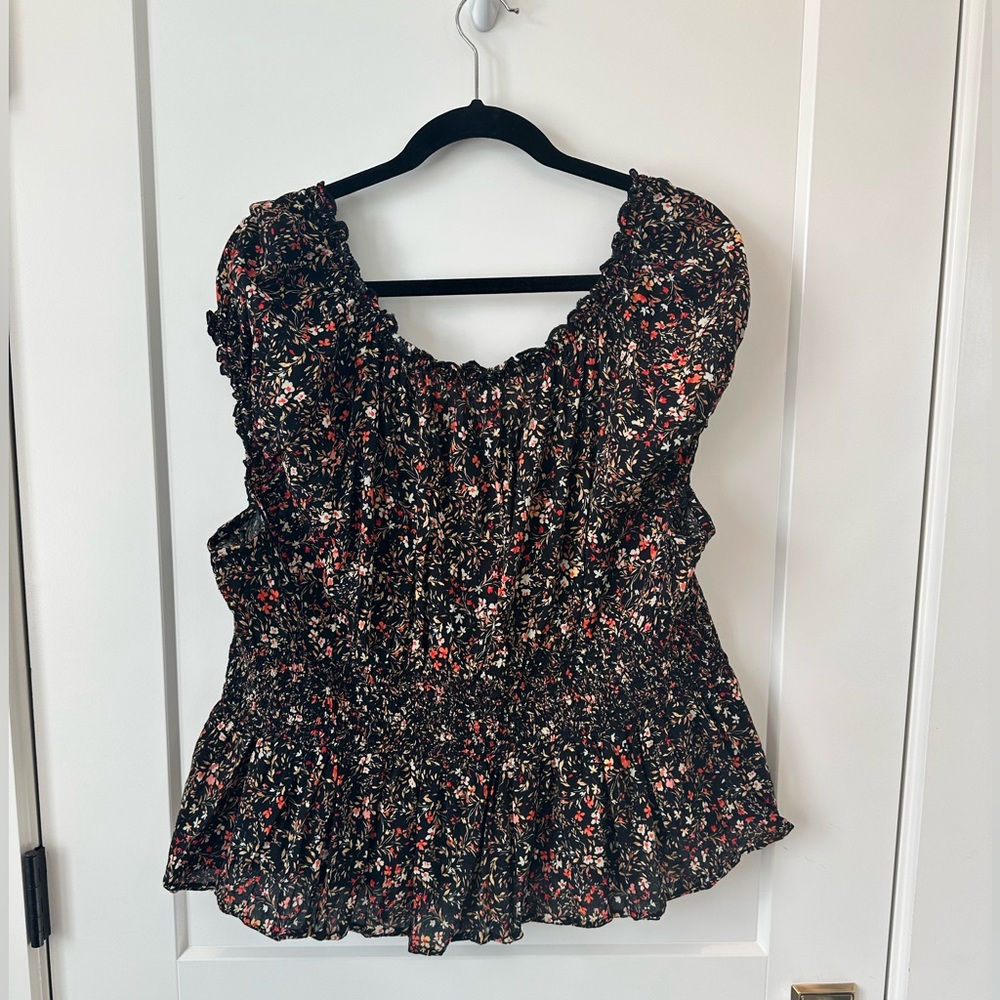 Old Navy Floral Top - Picture 2 of 2